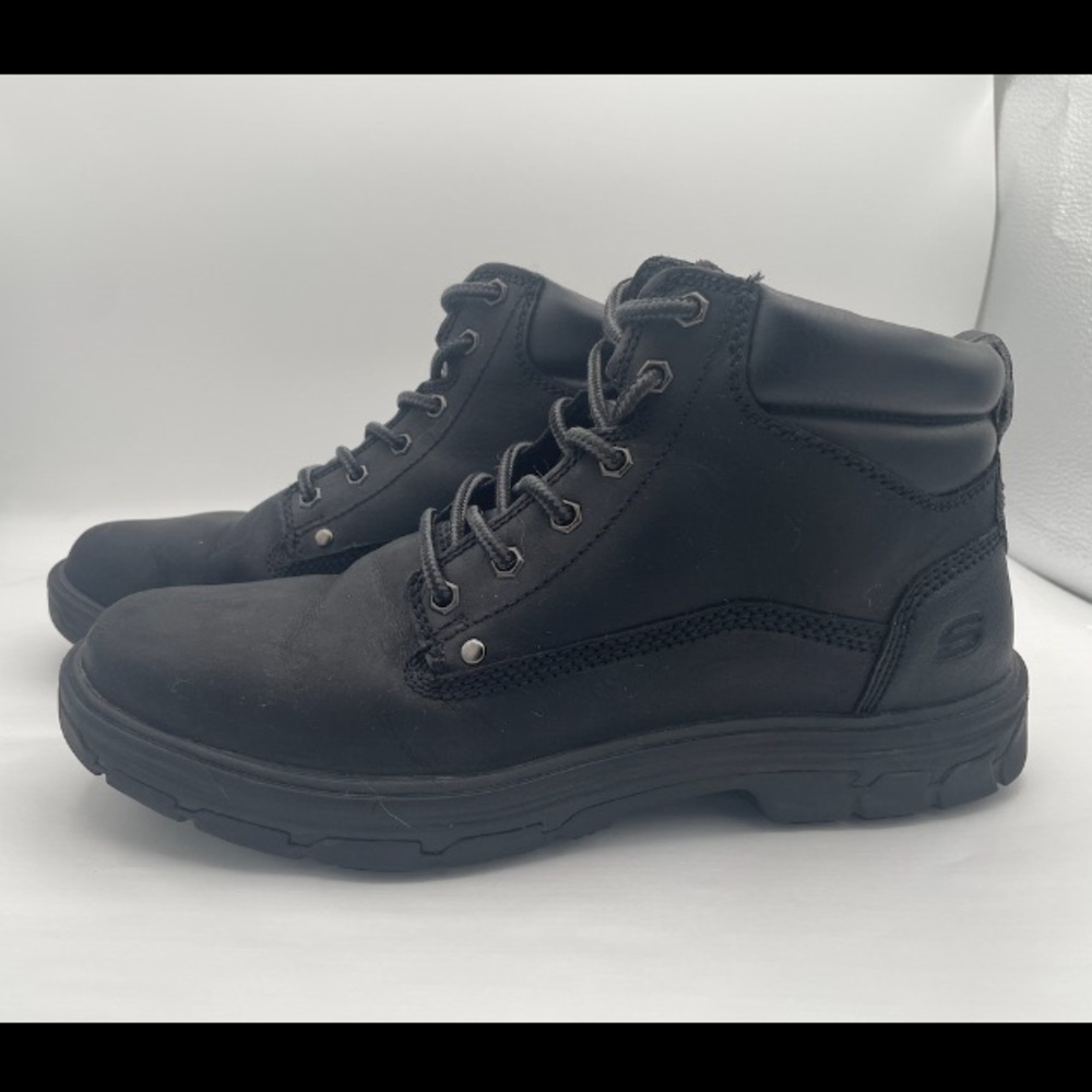 Sketchers Segment Garnet Black Leather Hiking Boots Mens Size 8.5 Slip Resistant